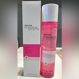 Mary Kay Botanical Effects Refreshing Toner. New in box.